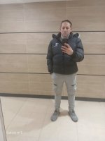 A picture of a participant who wants to get to know each other and get married