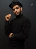 Une photo d’un participant qui veut faire connaissance et se marier