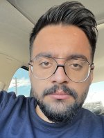 A picture of a participant who wants to get to know each other and get married